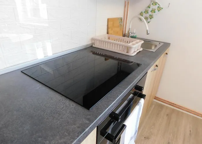 Lara アパート ポルトローシュ